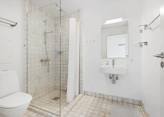 Lägenhet 5640-gudhjem-kirkevej-10-lejl-1 *